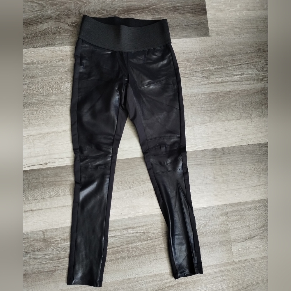 Koral Black High-Waisted Leggings Small